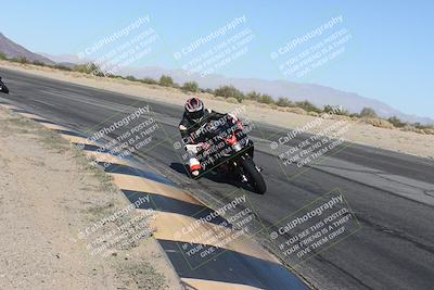 media/Dec-01-2025-Moto Forza (Mon) [[2daa91e15f]]/2-Intermediate Group/Session 4 (Turn 10 Inside)/